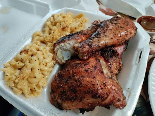 Smoky, tender, flavorful and just scrumptious Chicken & the BEST Mac N Cheese w/pepper, I've ever had. Don't tell my wife...