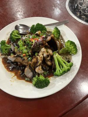 Black bean eel with broccoli