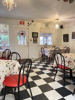 Indoor dinning room