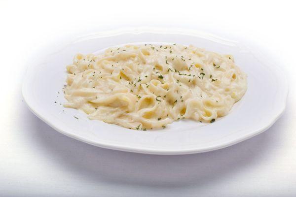 Fettuccine pasta with creamy alfredo sauce from Genova's To Go.