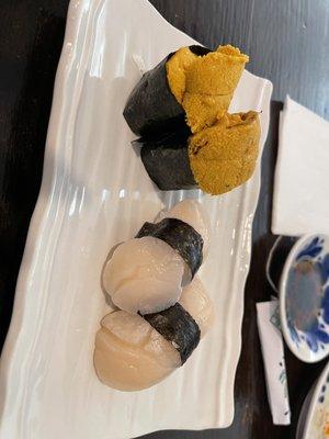 Uni and scallop nigiri