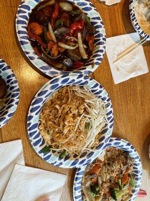 Dine in experience at Nisa's Thai restaurant in Warrenton