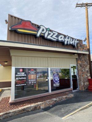 7th Street Pizza Hut