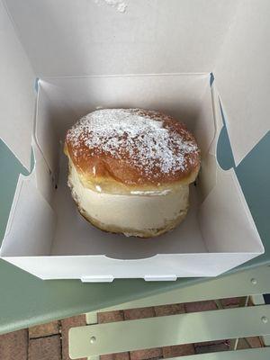 French Cream Doughnut