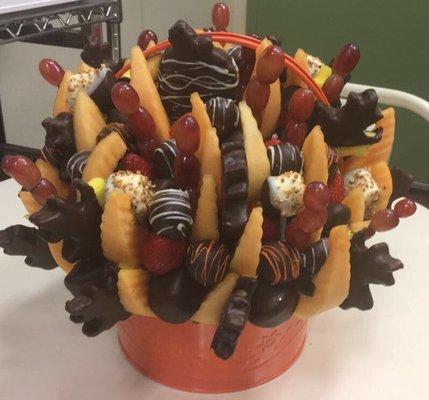 Look at the wonderful job Edible Arrangements in Darien did to put a smile on my face!