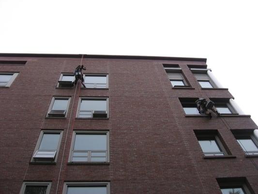 Apartment Window Cleaning