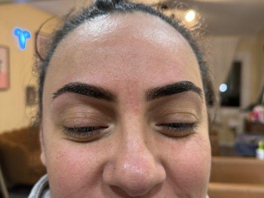 Brow, wax and henna