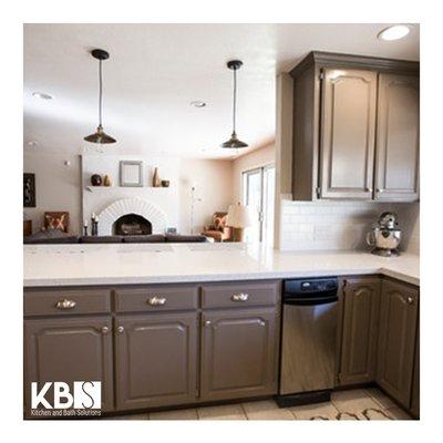 Having a functional kitchen is easier than you think. Let us completely remodel your space- you'll love it!