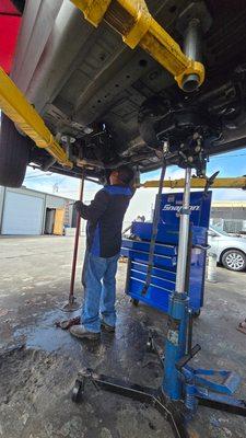 2001 Jeep Grand Cherokee rear main seal repair