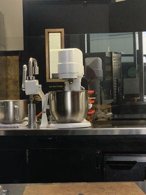 Here's the nitrogen-ingredient-cream mixing station...very impressive!