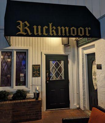 Ruckmoor Lounge