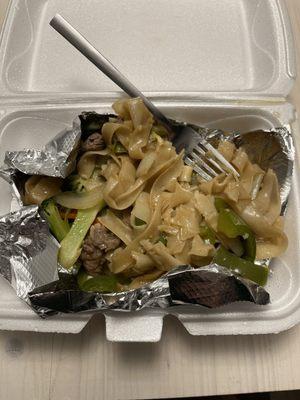 Bland Drunken Noodle. Supposedly medium spice.