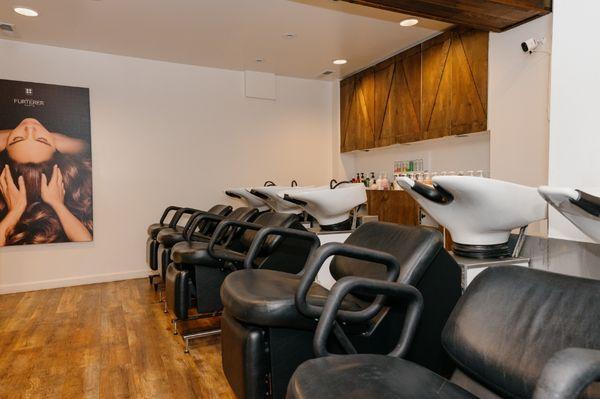 Shampoo, conditioner and relaxing hair treatment room