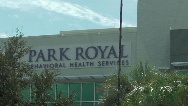 PARK ROYAL HOSPITAL ,,,Dr Aleem MD is crooked.