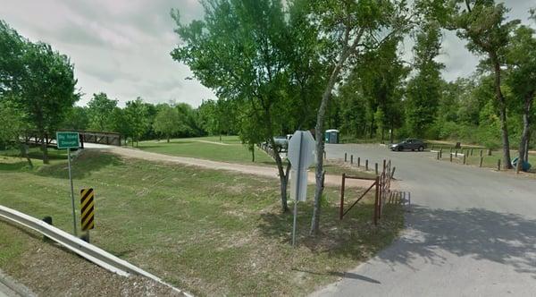 one of the two parking areas, with trails heading to different water access points