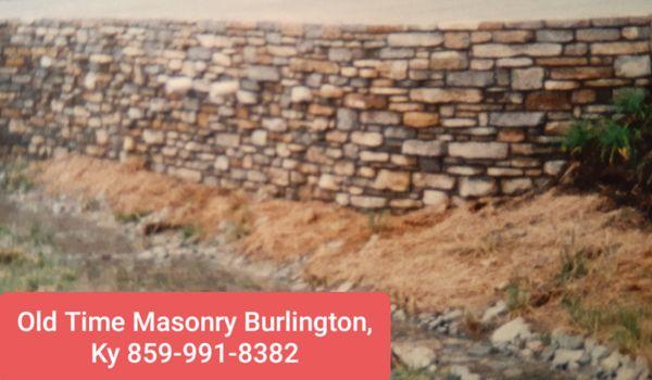 Another retaining wall by Old Time Masonry Burlington,Ky 859-991-8382