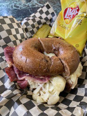 Reuben Sandwich on pumpernickel