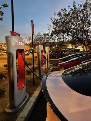 Charging at the 250 kw station