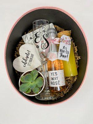 MOM-osa Time! Gift boxes