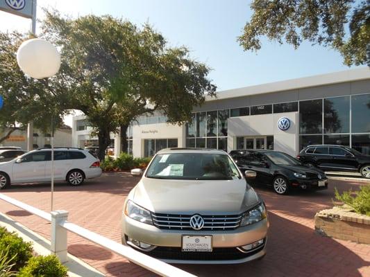 Welcome to VW of Alamo Heights! How can we help you today?