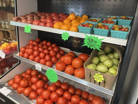 So many lovely tomatoes!