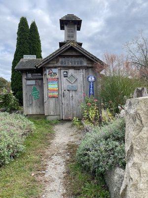 Best smelling outhouse ever!!!