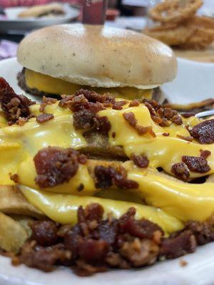 Cheeseburger with loaded fries