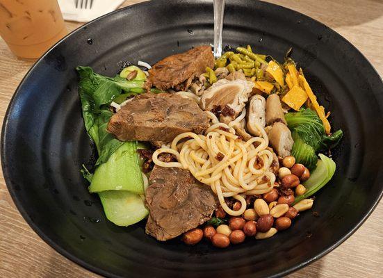 Dry Guilin with pig intestine and beef shank