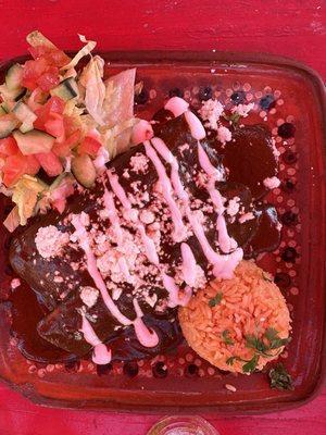 Enmoladas (Mole Enchiladas)