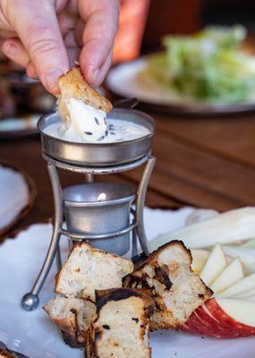 goat cheese fondue