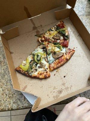 Small gluten free crust with mushroom, banana peppers, spinach