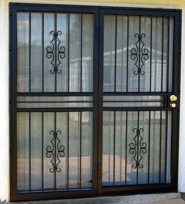 CUSTOM BUILD SECURITY PATIO  DOORS 12 DIFF: COLORS come with glass installed
$599.95



s