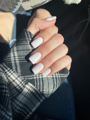 Fill in acrylic with gel nail polish color White Bunny by DND