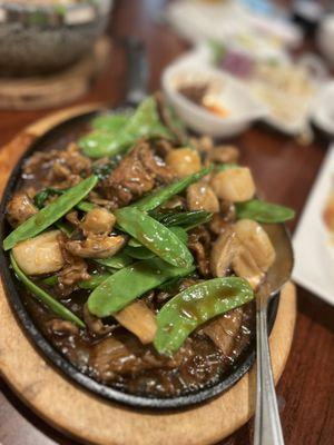 Beef and Scallops Sizzling Platter