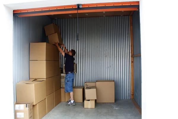 Storage unit sizes from 5’x5′ to 20’x 30′