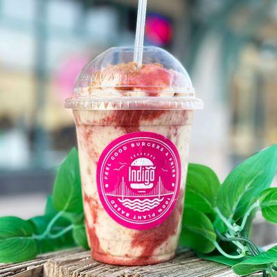 Strawberry Cookie Milkshake. 100% Plant-based.