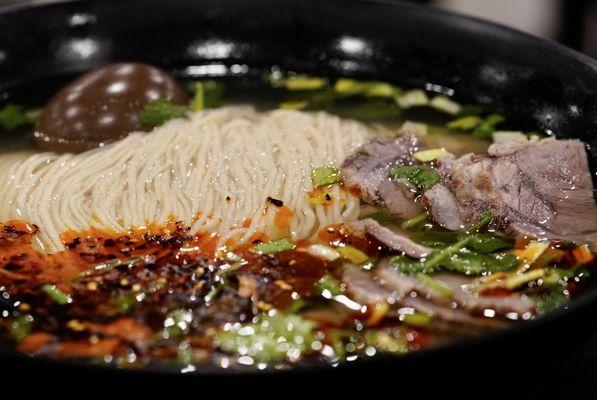 Lanzhou lamian/Lanzhou beef noodle soup