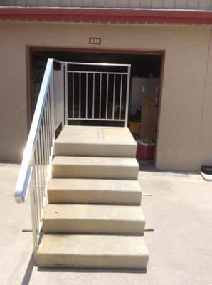 Fiberglass used steps 38 X 38 X 31" tall including 1 side and back rail $595.00