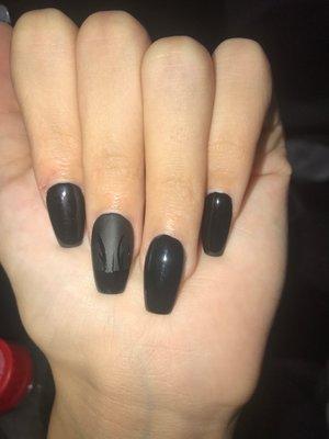 These are my nails but the big cut is not from them