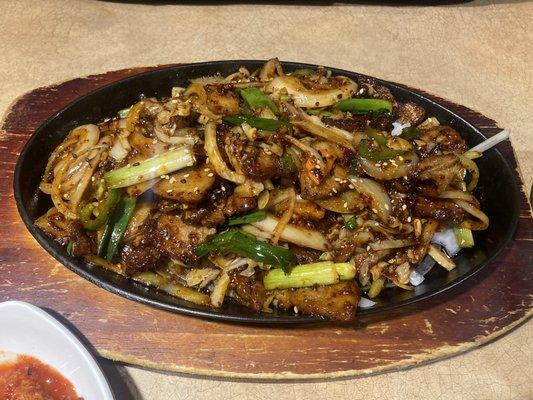 Jaeyuk Bokkeum (stir fried pork belly with vegetable)