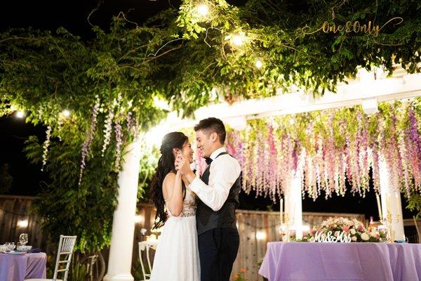 Full Hanging Wisteria Arbor Decoration