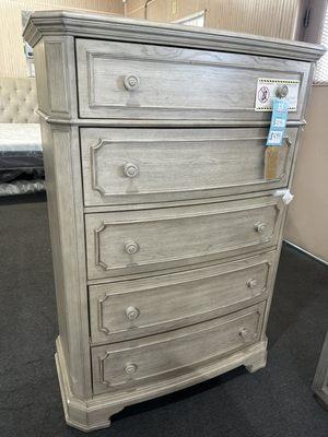 Furniture- 5 pc vintage dresser- Kensington