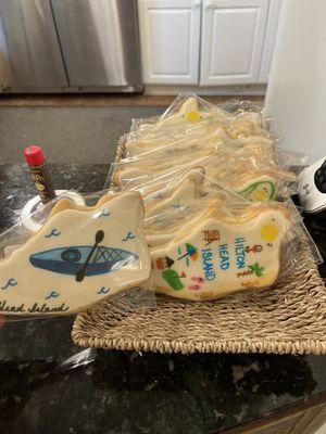 Cookies by a local baker that showcase different activities on Hilton head perfect for guests and visitors