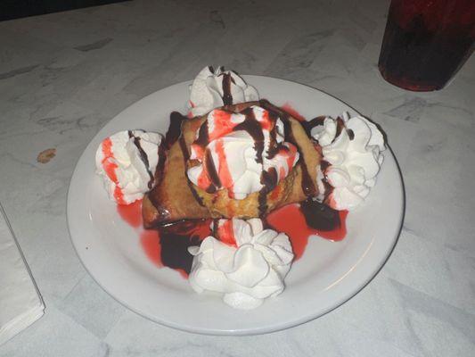 Fried empanada with ice cream