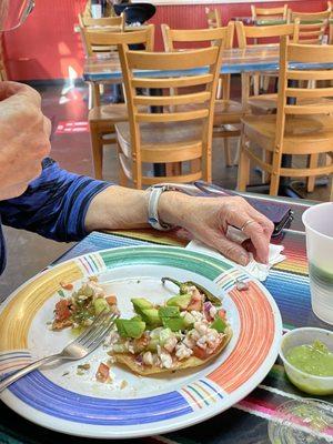 Ceviche tostada