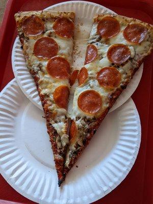 Giant slice