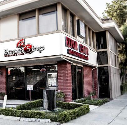 STORE FRONT 13701 BURBANK BLVD