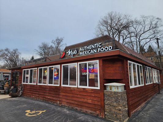 Restaurant front