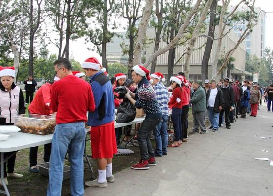 Help feeding the needy's on Xmas Day.