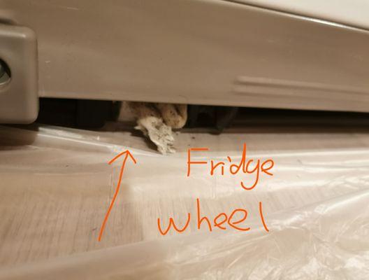 Fridge wheel broken